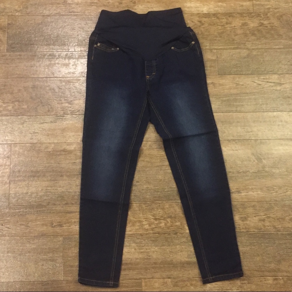 NWOT maternity skinny jeans